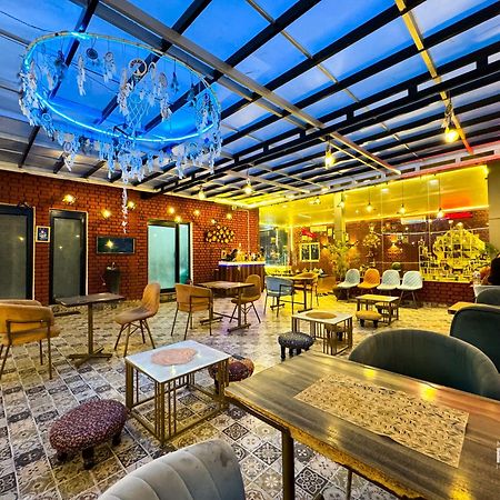 Hotel Wraveler Inn Ришикеш Экстерьер фото