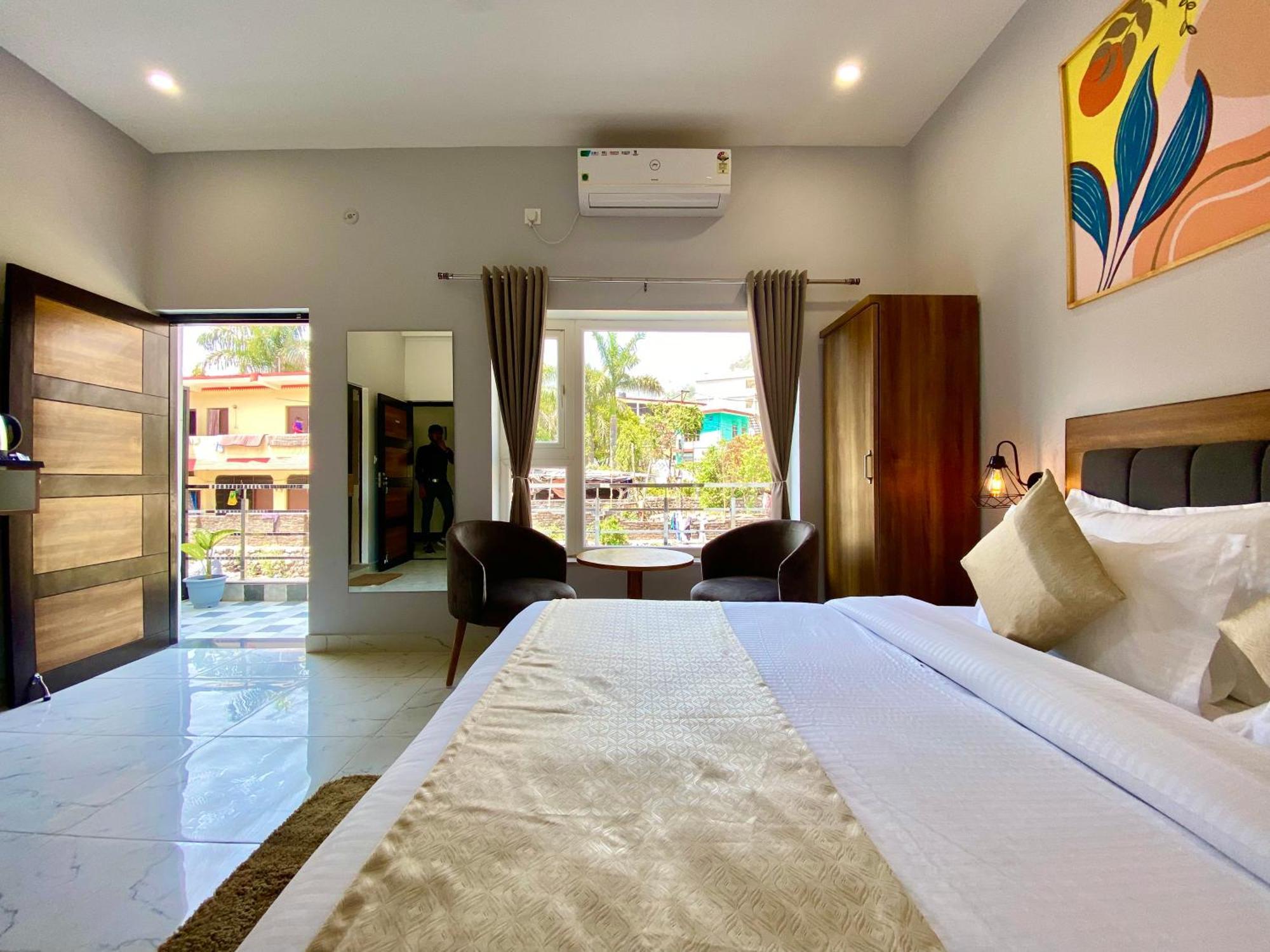 Hotel Wraveler Inn Ришикеш Экстерьер фото