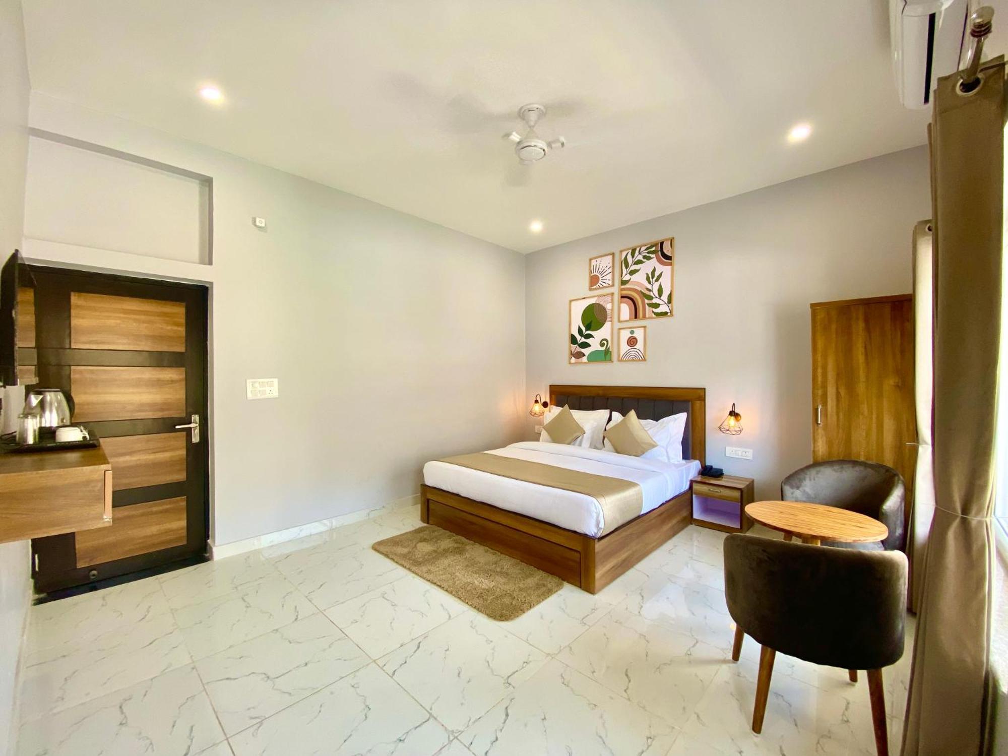 Hotel Wraveler Inn Ришикеш Экстерьер фото