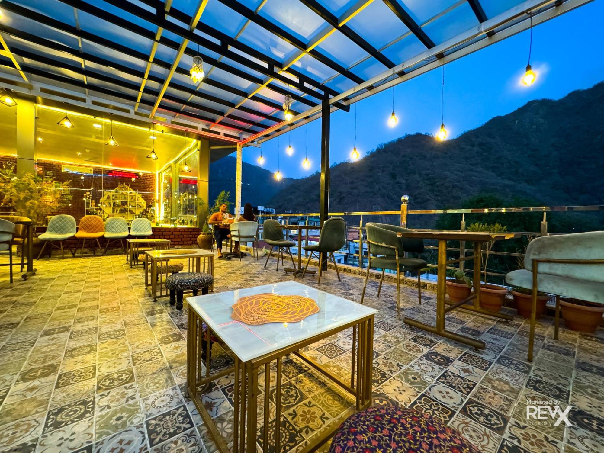Hotel Wraveler Inn Ришикеш Экстерьер фото